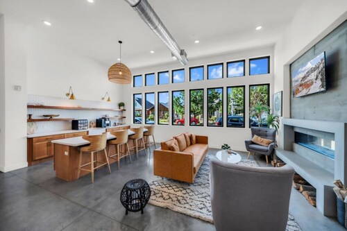 Sugarhouse Townhouse 2/kg bed 2.5/bth gym/garage