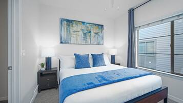 2 bedrooms, desk, iron/ironing board, travel cot