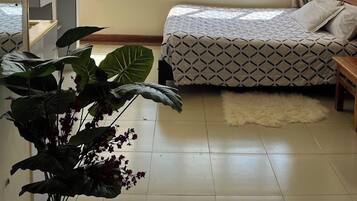 Chambre Double Supérieure, vue ville | Wi-Fi gratuit, draps fournis