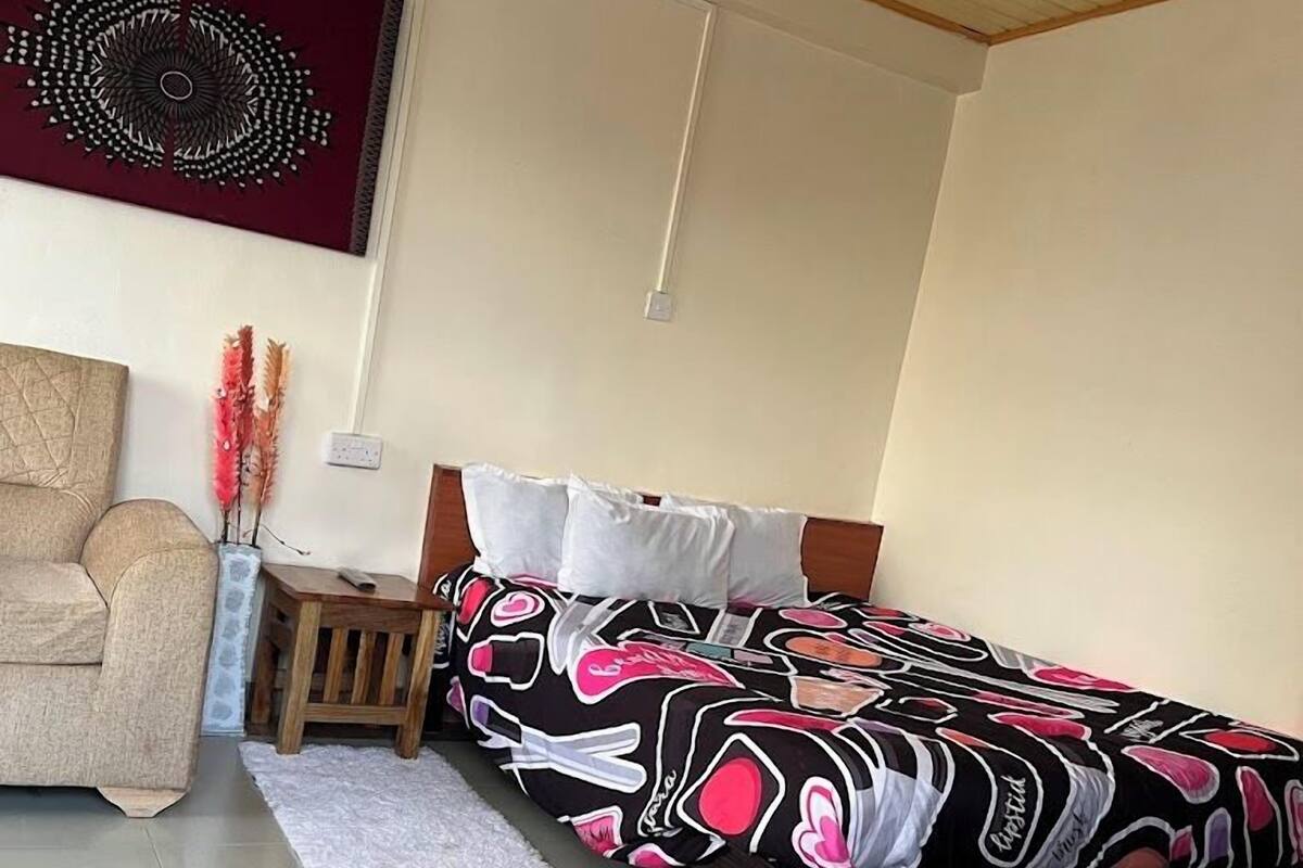 Chambre Simple Standard, vue ville | Wi-Fi gratuit, draps fournis