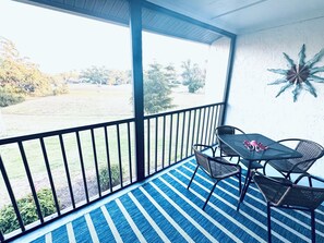 Outdoor dining - Seasonal condo rental available February 1 with heated pool, tennis, pickleball (Venice)