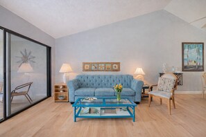 Living area - Seasonal condo rental available February 1 with heated pool, tennis, pickleball (Venice)