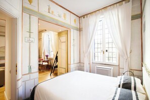 1 bedroom, iron/ironing board, free WiFi - Domus Claudiae - FromHometoRome (Roma)