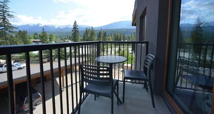 Golden Moments - Downtown Condo