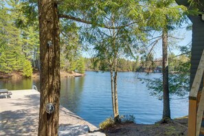 Property grounds - Cozy, brand new cottage with massive dock! Just 5 minutes form the KEE to BALA (BALA)