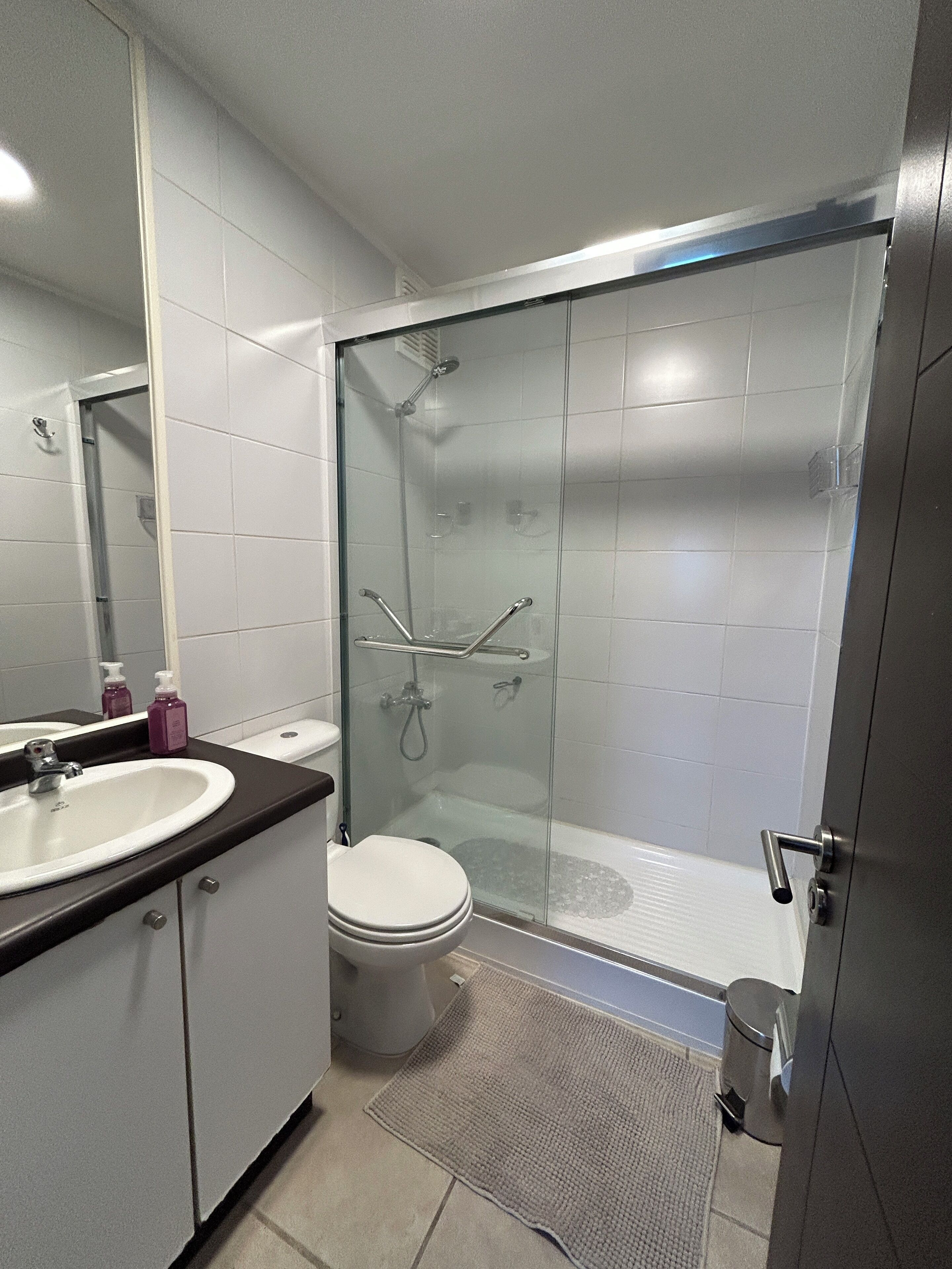 Apartment, 2 Bedrooms, Non Smoking, Kitchen | Bathroom