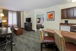 Iron/ironing board, free WiFi, bed sheets - 24 Hour Business Center + Fitness Center | Short Drive to City Center Philadelphia (Mount Laurel)