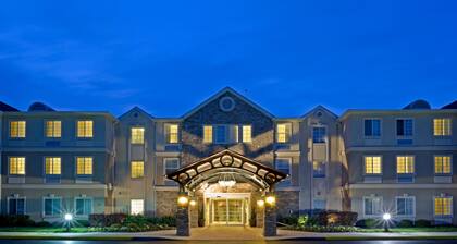 24 Hour Business Center + Fitness Center | Short Drive to City Center Philadelphia