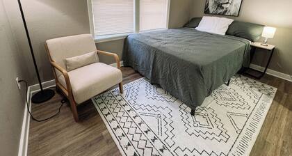 3 Bedroom Home near Hospital, Golf, and Gentle Living.