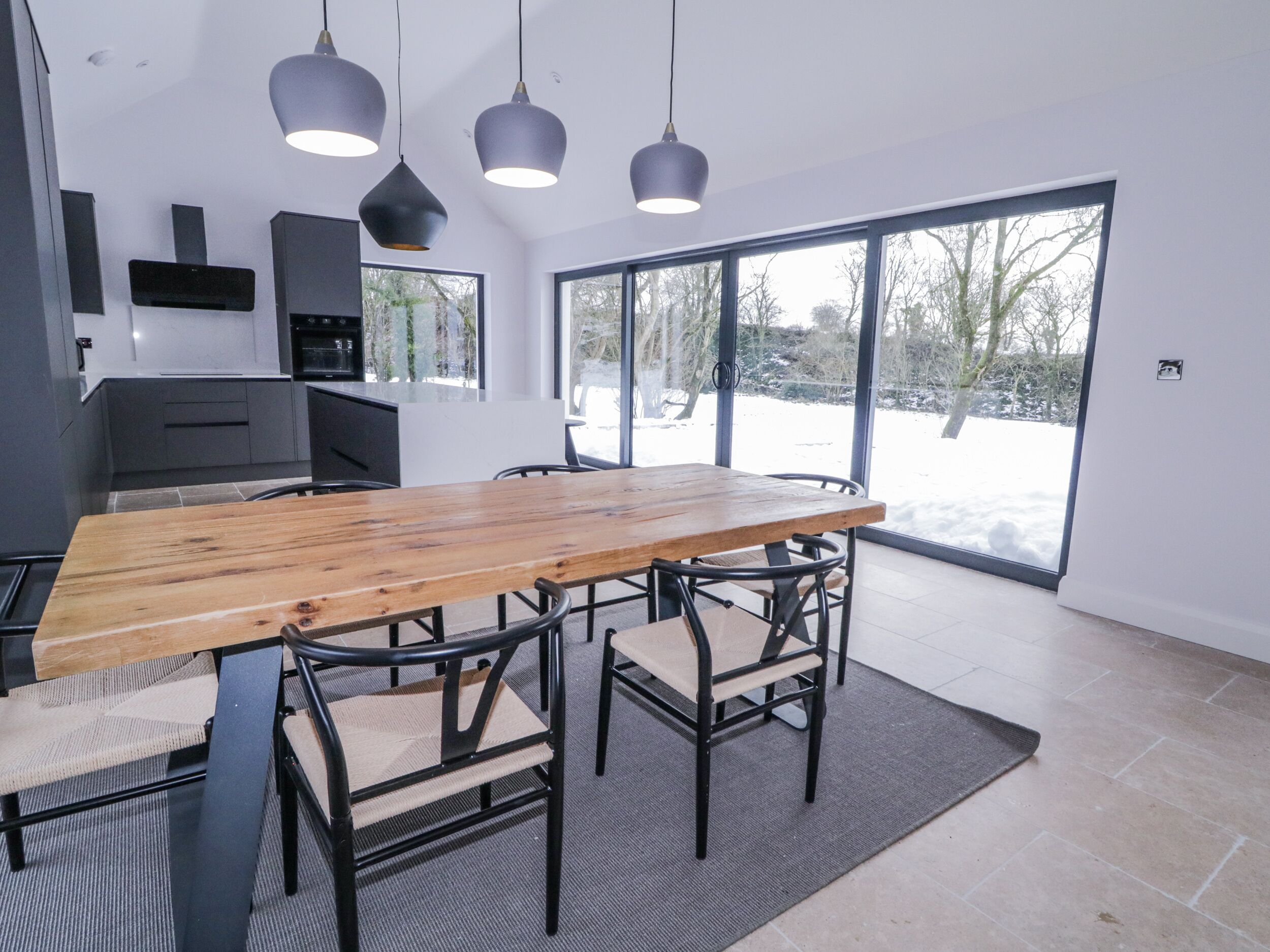 تناول الطعام