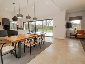 Cottage | Dining - Cloneytrace Mines (Ballymena)