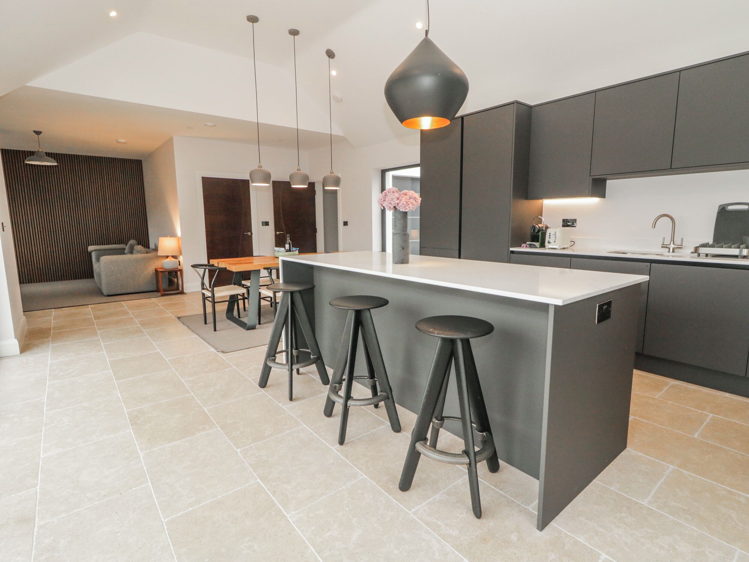 كوخ | المنشأة من الداخل