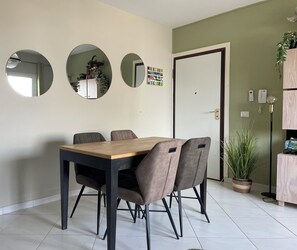 Dining - Cà Giovanni: central, spacious, with A/C, WI-Fi and balcony (Santa Maria)