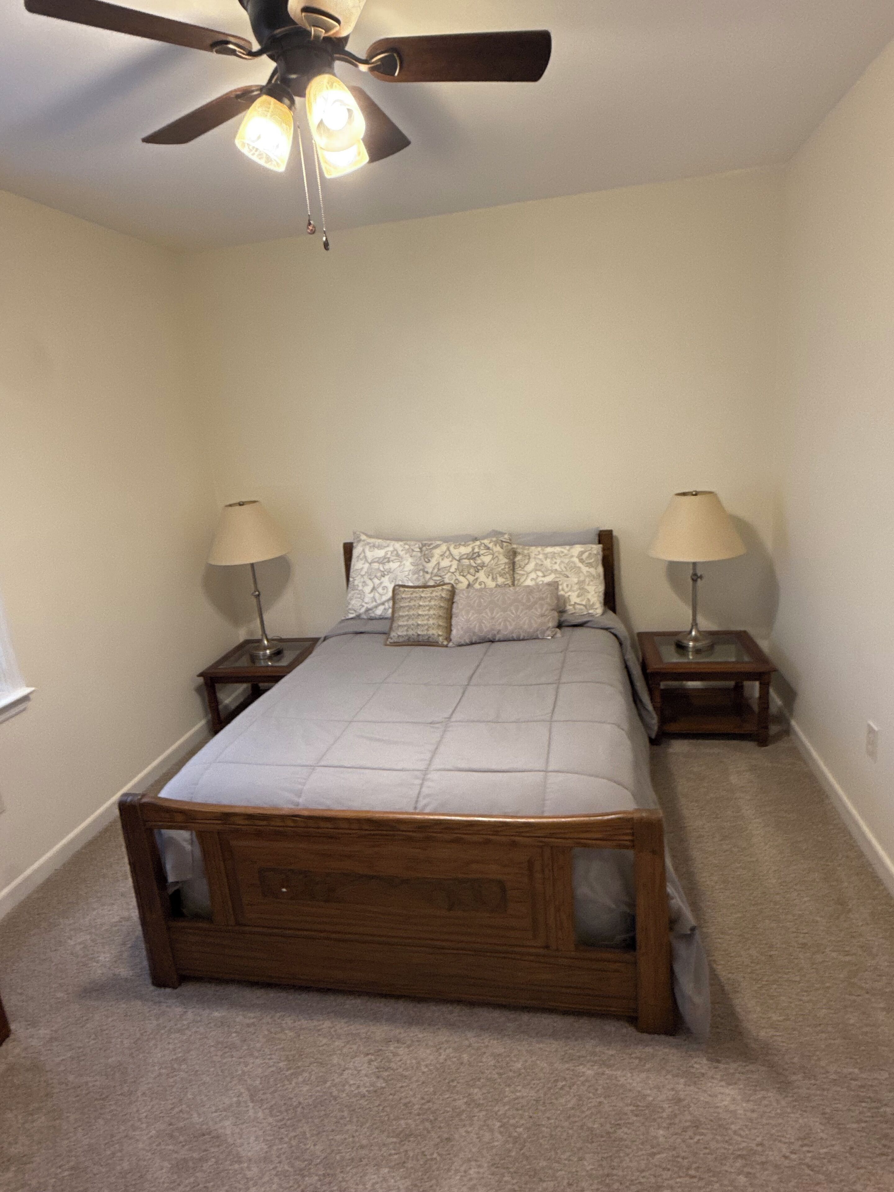 2 chambres, fer et planche à repasser, accès Internet, draps fournis