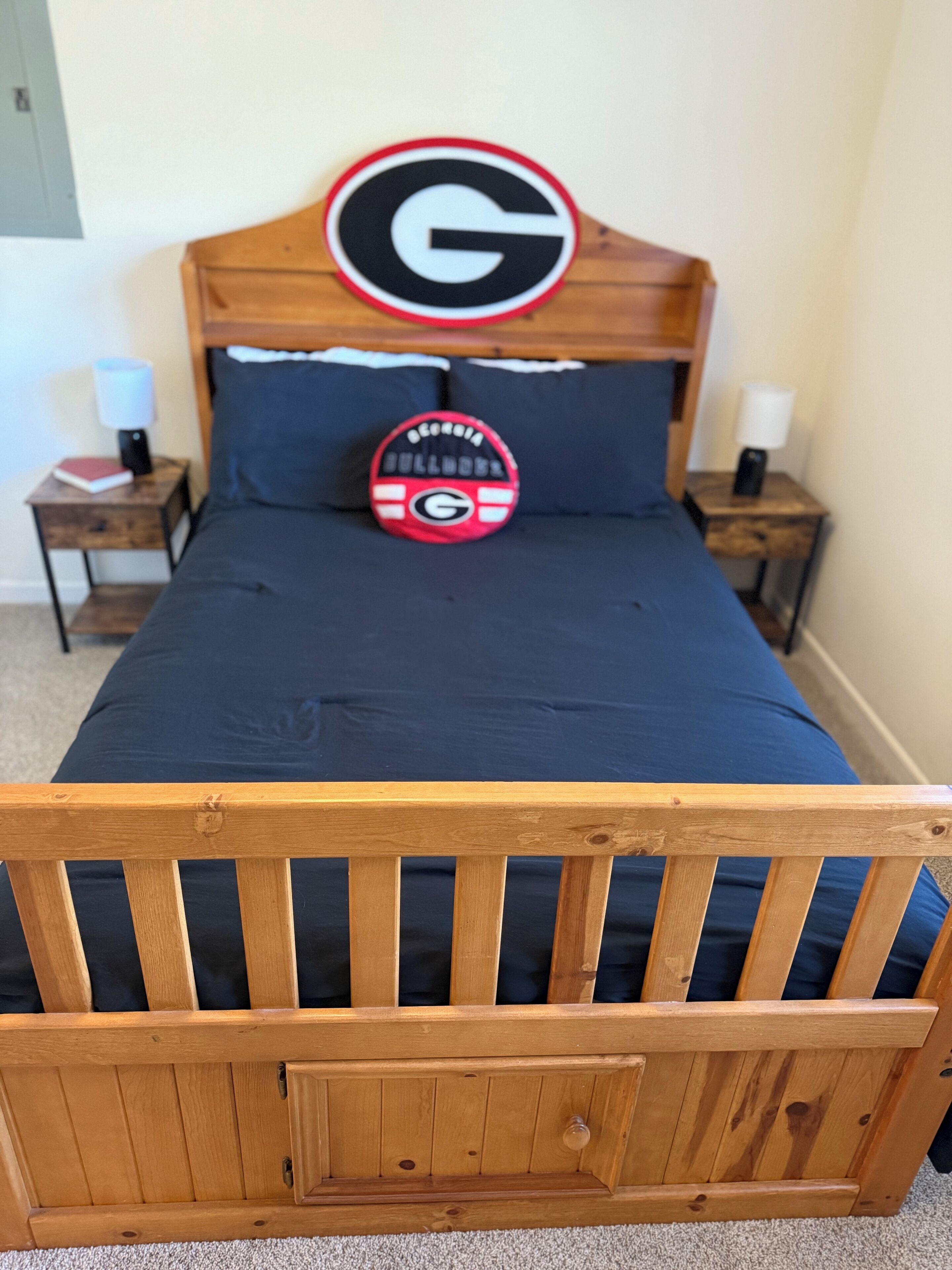 2 室のベッドルーム、アイロン / アイロン台、インターネット、ベッドシーツ