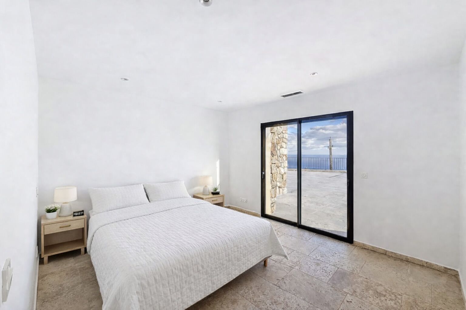 Tabla de planchar con plancha y wifi