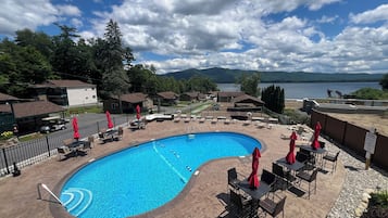 Piscine extérieure, piscine chauffée