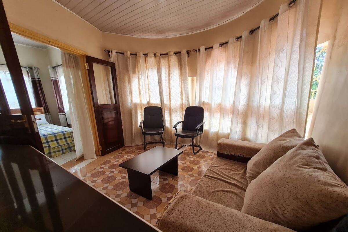 Habitación doble Deluxe, vista al jardín | Wifi gratis y ropa de cama