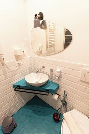 Shower, hair dryer, towels, soap - B&B in Art Rome (Roma)