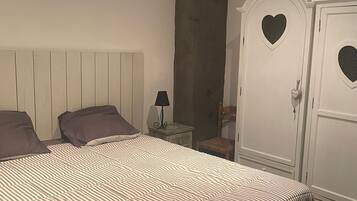 2 chambres, bureau, fer et planche Ă repasser, Wi-Fi