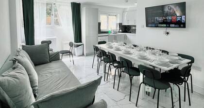 Ground Floor Light Apartment