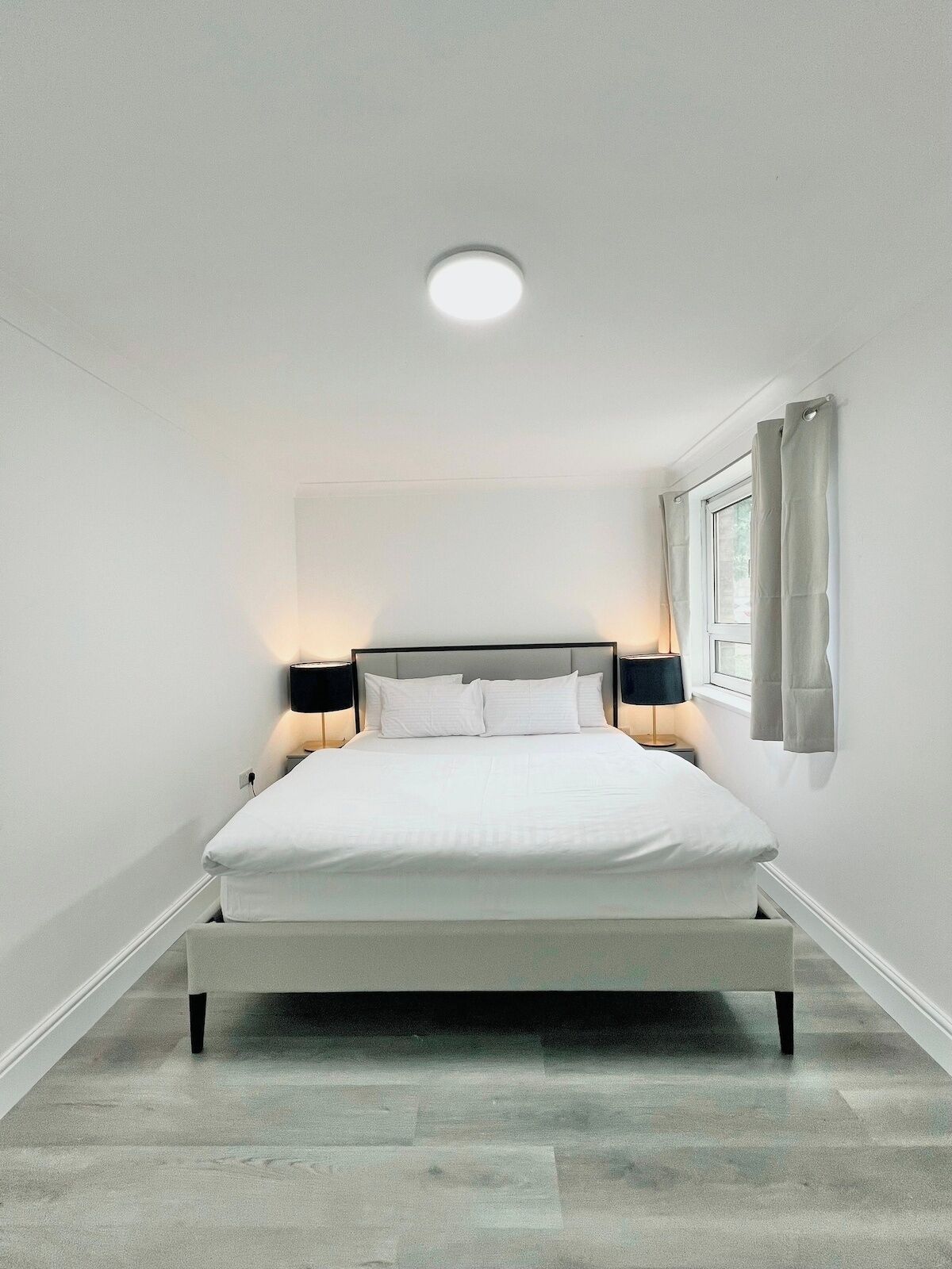 3 kamar tidur, setrika/meja setrika, Wi-Fi gratis, dan seprai linen