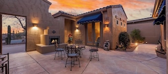 Beautiful Gold Canyon home, Mt Views, Pool, Private setting