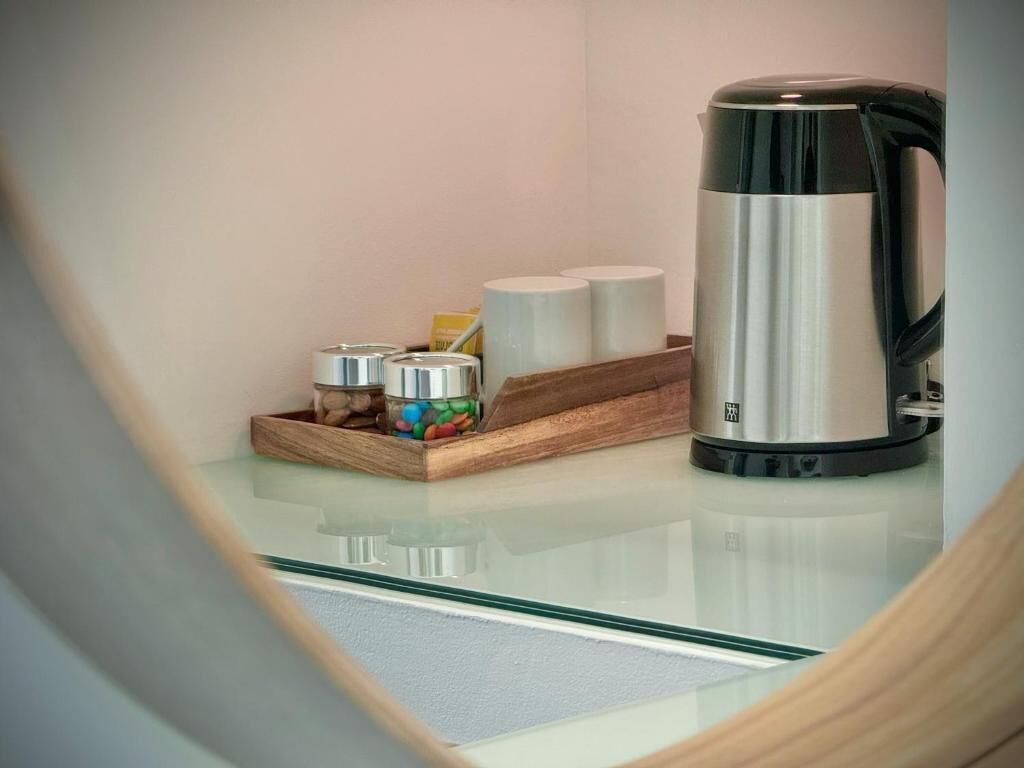 Kaffee und/oder Kaffeemaschine