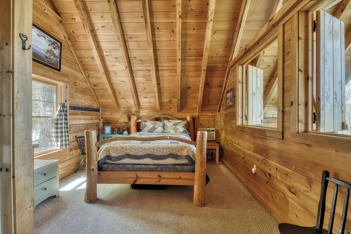 Cabin, Multiple Beds, Hot Tub, Garden View (Dancing Dragonfly)