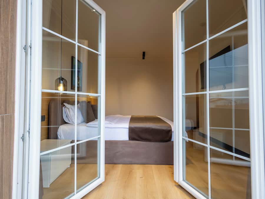 Apartamento superior, vista para a cidade | Escrivaninha, espaço de trabalho para notebook, Wi-Fi de cortesia
