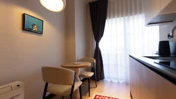 Comfort Apartment | Dining room