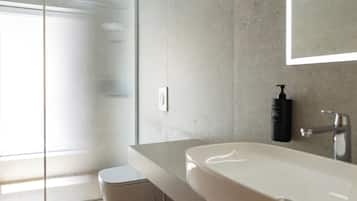 Comfort Apartment | Bathroom