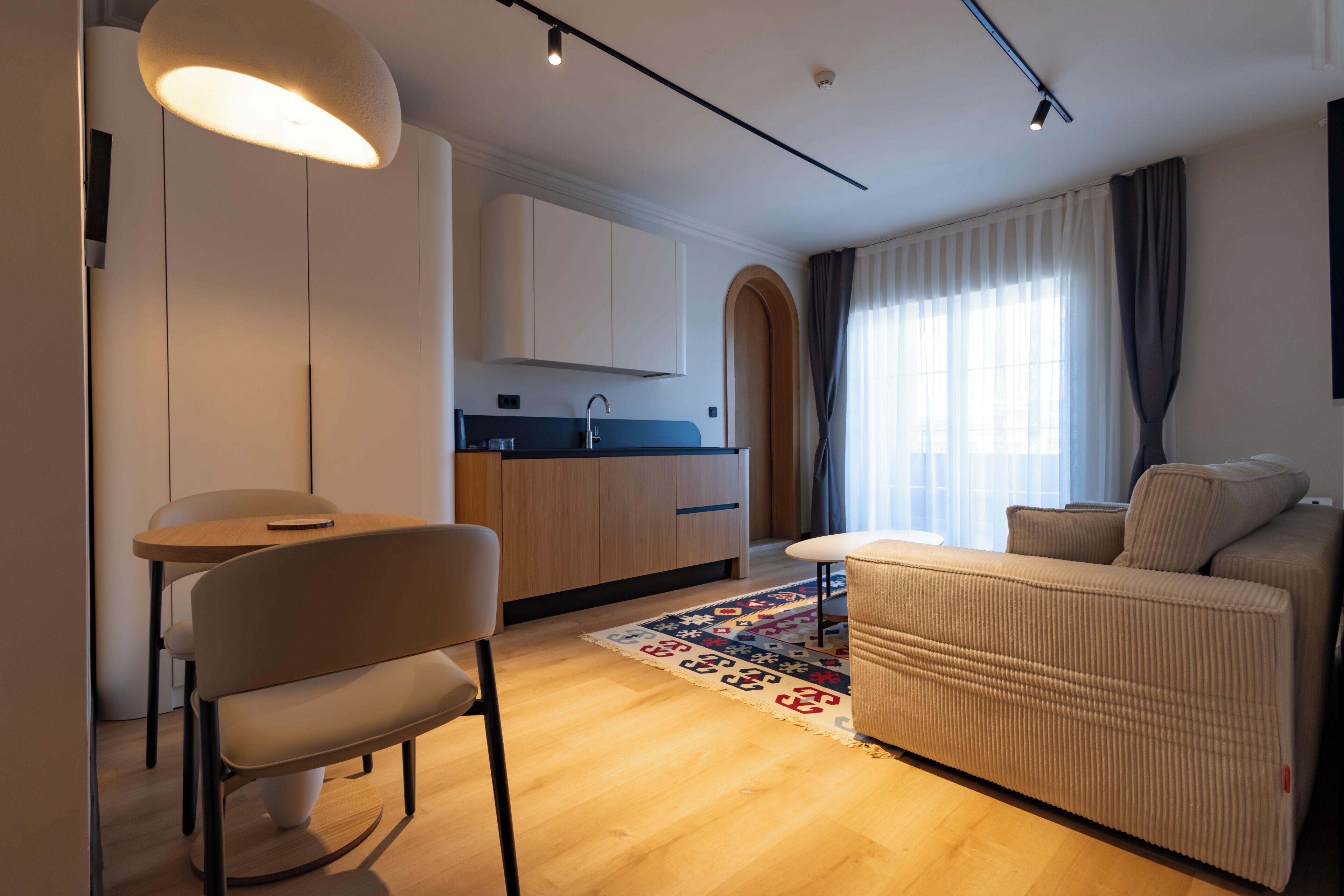 Superior Apartment, City View | Living area