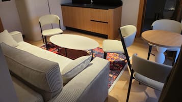 Superior Apartment, City View | Interior