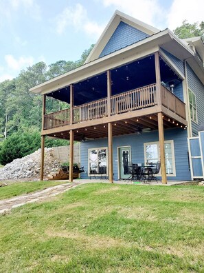 Exterior - Dora Jean's Lake Front Fishing Cabin w/ boathouse, on Lake Guntersville Sleeps12 (Scottsboro)