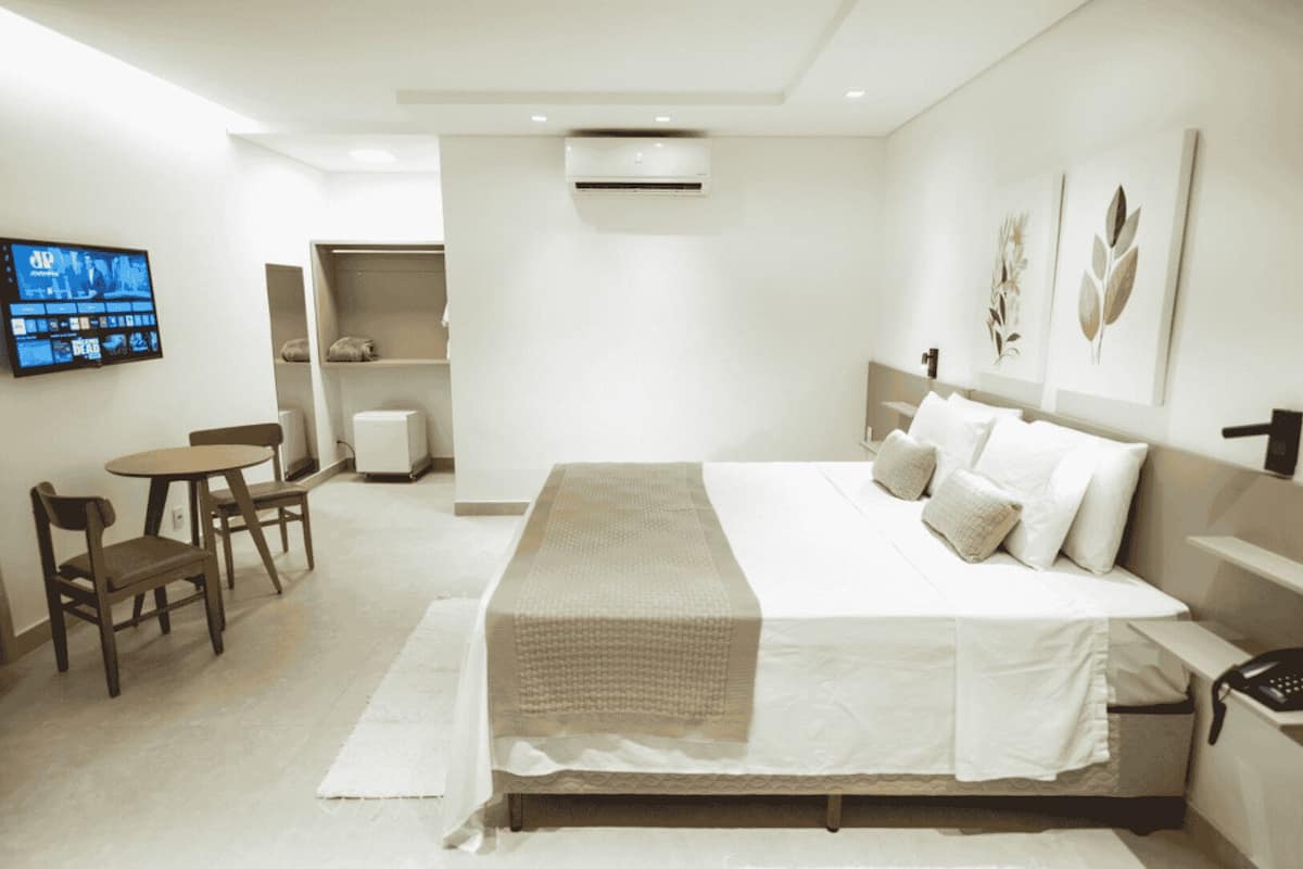 Suite Deluxe, vue sur la ville | Accès au Wi-Fi (inclus)