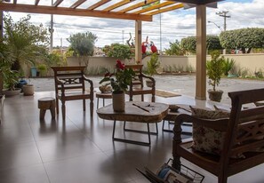 Terrace/patio - Pousada das Araras  (Araçuaí)