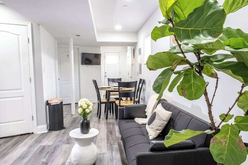 Modern DC Condo w/ Free Parking Permit & City Access