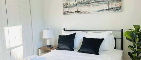 Bügeleisen/Bügelbrett, WLAN, Bettwäsche