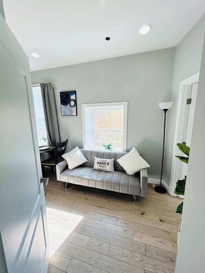 Téléviseur, bureau