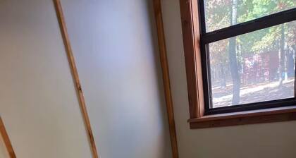 Remote 1 Bedroom Cabin with High Speed Internet and Amenities