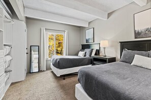 2 habitaciones, decoración personalizada y muebles diferentes 