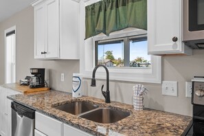 Fridge, microwave, oven, stovetop - Pelican Cove- Family friendly, Pet friendly, Large yard, Firepit, WIFI (Port St. Joe)