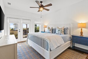 4 habitaciones, tabla de planchar con plancha, wifi y ropa de cama 