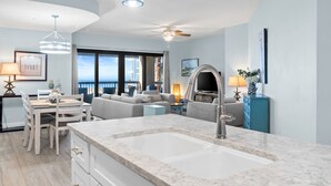 Interior - Club SeaLaVie- Family friendly, community pool, wifi (Mexico Beach)