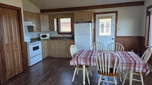 Fridge, microwave, oven, cookware/dishes/utensils