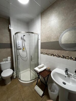 Chambre Double Junior | Salle de bain