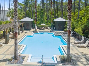 Seasonal outdoor pool, pool loungers - 30A Pet Friendly House - Scissortail  (Panama City Beach)