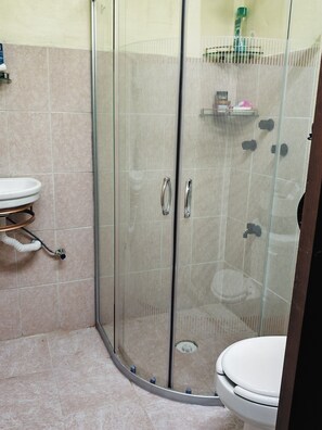 Towels, soap, toilet paper - Limestone House Apartment (Mérida)