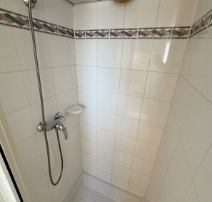Shower, hair dryer - 1 bedroom apartment – ​​Golfe-Juan – Sea view (Vallauris)